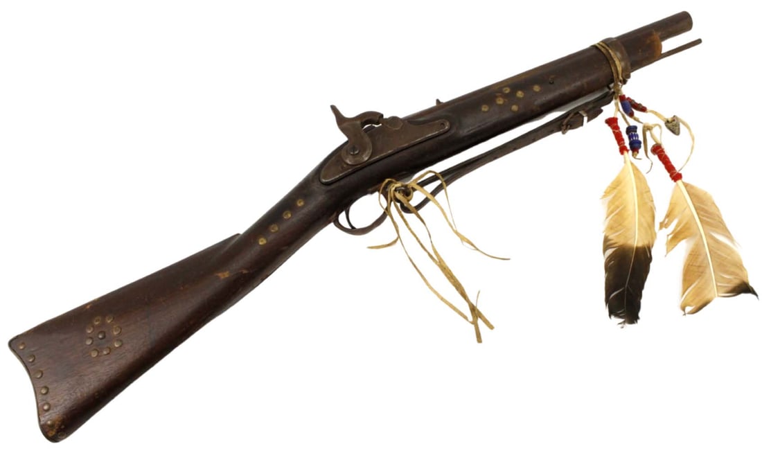 Rare Civil War era American Indians Used US Springfield Rifle, Shortened to Carabine & Decorated by: Rare Civil War era American Indians Used US Springfield Rifle, Shortened to Carabine & Decorated by Natives with Feathers, Shells & Brass Tacks. Well Marked Lock with American Eagle & Date 1863. Origi