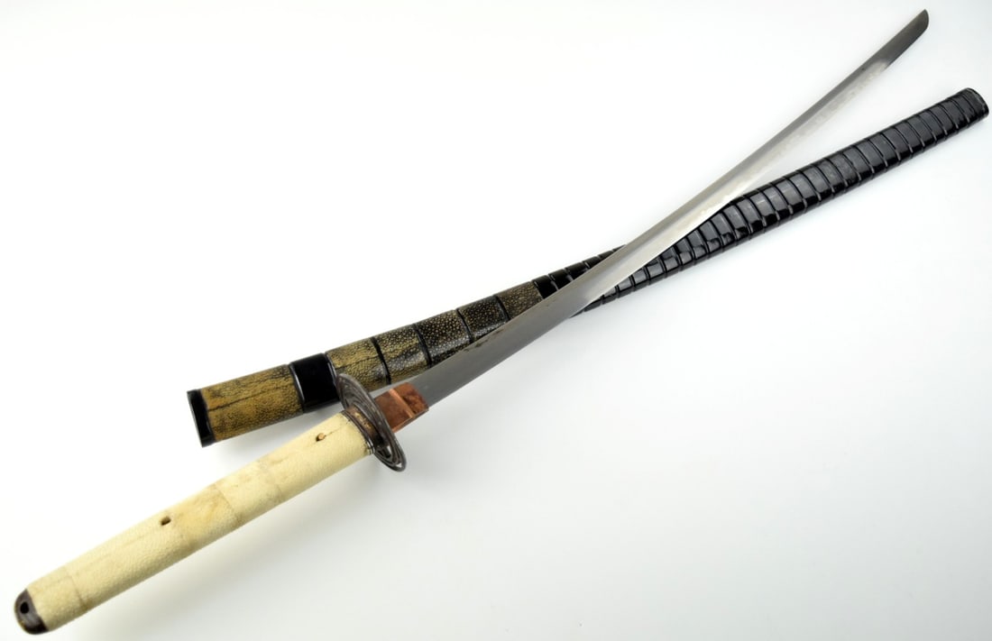 Long 1600s Japanese Shinto Katana Sword ~ 28 inch long blade ~ likely Echizen Seki School: Shinto katana, 28 inch length of cutting edge, mumei unsigned, original length, likely Echizen Seki school ca. 1600s. The blade shows an itame hada combined with a vivid gunome midare hamon with activ