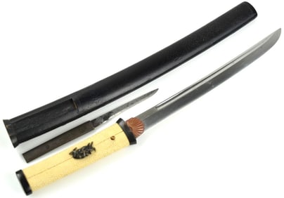 Nice 1400s-1500s Japanese Samurai Koto Tanto Dagger Knife with Aikuchi-style Samurai Koshirae