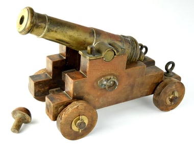 Very Good Antique 19th C. Naval Bronze Signal Cannon, European or American, with its Original