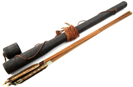 Nice Japanese Samurai Quiver with Arrows