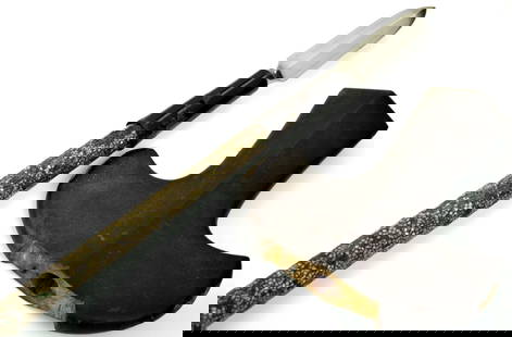 Edo or Meiji Period Japanese Fukuro Yari with Lacquered Shaft with Abalone: A Japanese fukuro yari, A Japanese fukuro yari, Edo or Meiji period, with a lacquered shaft complete with abalone Total length: 87 3/4", Blade length: 5". Detailed condition reports are not included i