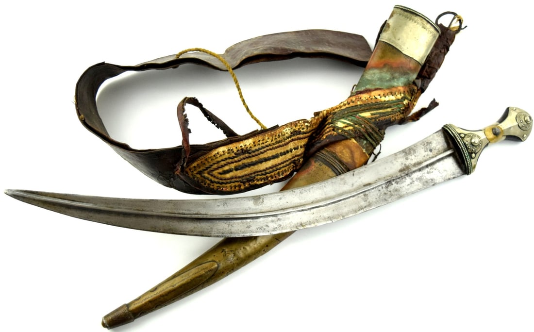 Good Antique Islamic Arabic Wahabbite Arab Large JAMBIYA Dagger and Belt (1 of 13)