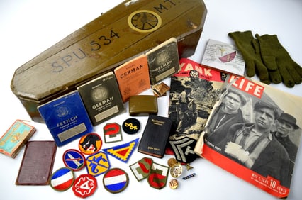 Group Of WW2 US Army Veteran Personal Items
