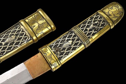 Lovely Antique MeiJi era Japanese Samurai WAKIZASHI Sword in Silver & Brass Furniture with Fish