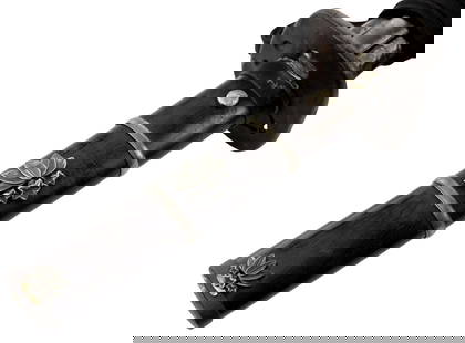 Superb Early Edo Kanbun Shinto Japanese Samurai Silver Mounted WAKIZASHI Sword, Fine Mumei Blade: DEAR BIDDERS, TO VIEW MORE DETAILED CLOSE-UP IMAGES OF THE ITEM INCLUDING PHOTOS OF THE TANG AND SIGNATURES, PLEASE VISIT OUR SITE : Sofedesignauctions.com AND FIND THIS LOT IN THE CURRENT CATALOG. TH