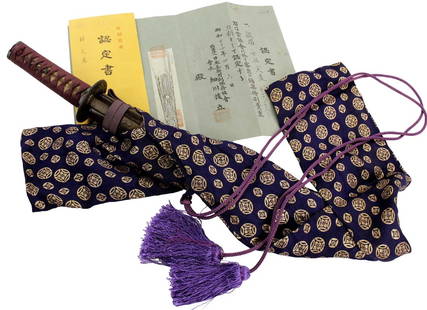 Fine Edo Period Japanese Samurai WAKIZASHI Sword by DAIDO, with NBTHK Papers, Rare HAMON, Beautiful: Fine Edo Period Japanese Samurai WAKIZASHI Sword by DAIDO, with NBTHK Papers, Rare HAMON, Beautiful Gold Inlaid Mounts. Gorgeous Example Overall of Exceptional Japanese Weaponry Art. Total length (ins