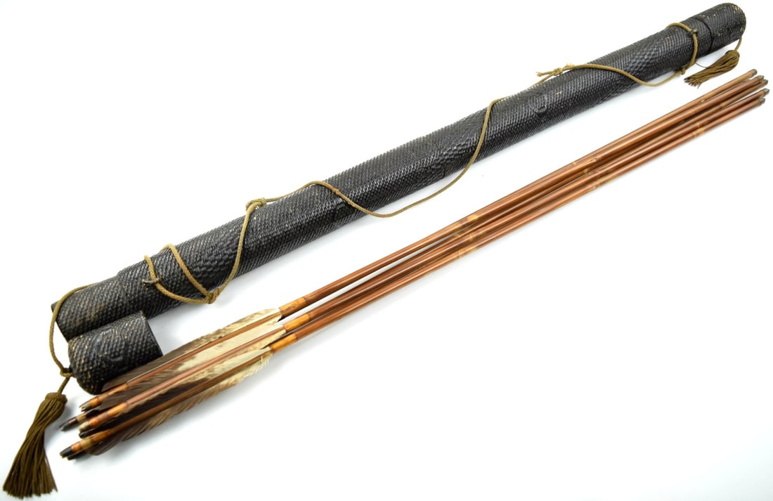 Nice Old Japanese Samurai Quiver with Arrows (1 of 6)