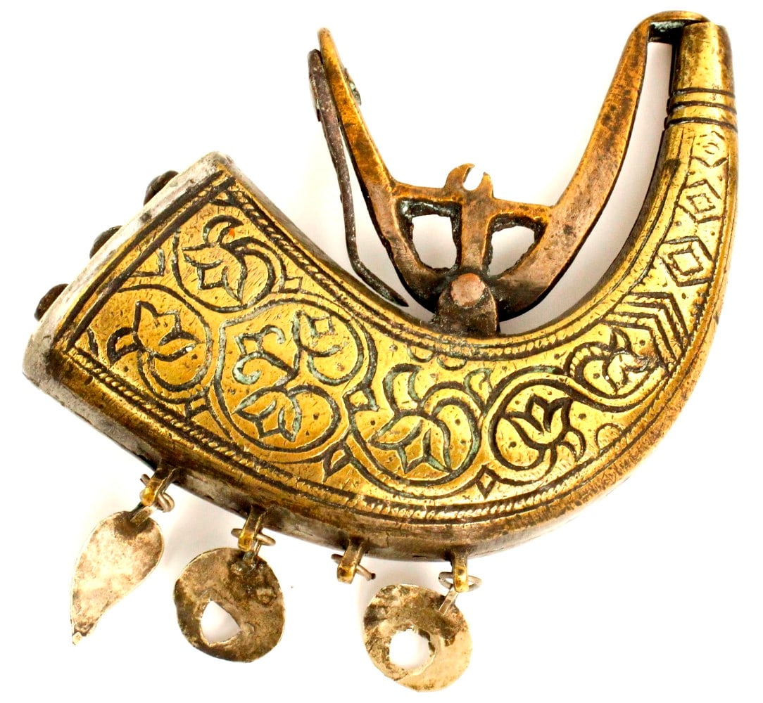 Antique 18th-19th C. Ottoman Empire Turkish Greek or Balkan Jeweled Powder Flask for a Pistol.: Antique 18th-19th C. Ottoman Empire Turkish Greek or Balkan Jeweled Powder Flask for a Pistol. Size: 2 3/4" x 3 1/2" x 7/8". Detailed condition reports are not included in this catalog. For additional