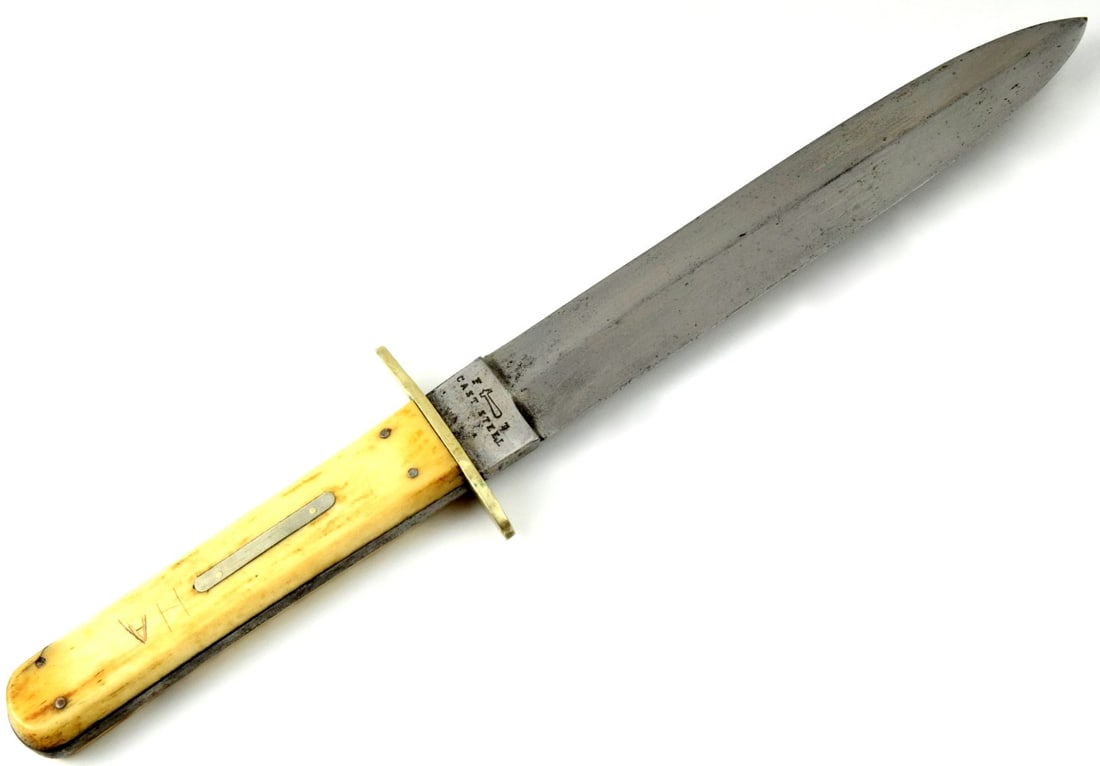 American Civil War era English Made Officer's Dirk Dagger Bowie Knife. Maker Marked. Nice Grips. (1 of 8)