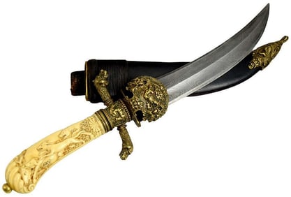 Beautiful Luxury 18th-19th C. German Hunting Knife Dagger with Fine Grip Carved with Hunting Scenes,