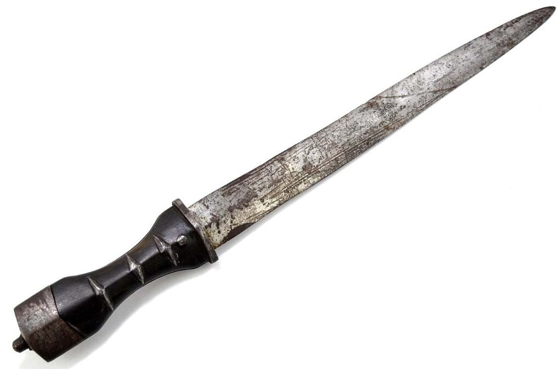 Rare 17th C. Scottish Warrior's Dirk Dagger with Blackwood Grip & Iron Mounts. Diamond Section (1 of 11)