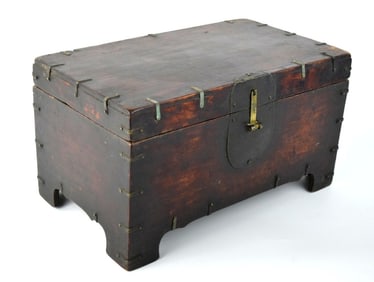 This is rare 18th-19th century Korean wood trunk or box.