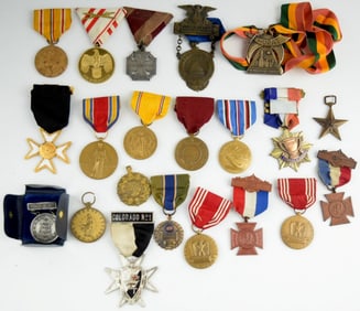 Mixed group of mostly U.S. civilian, fraternal, school, Masonic/Shriners, and a few U.S.