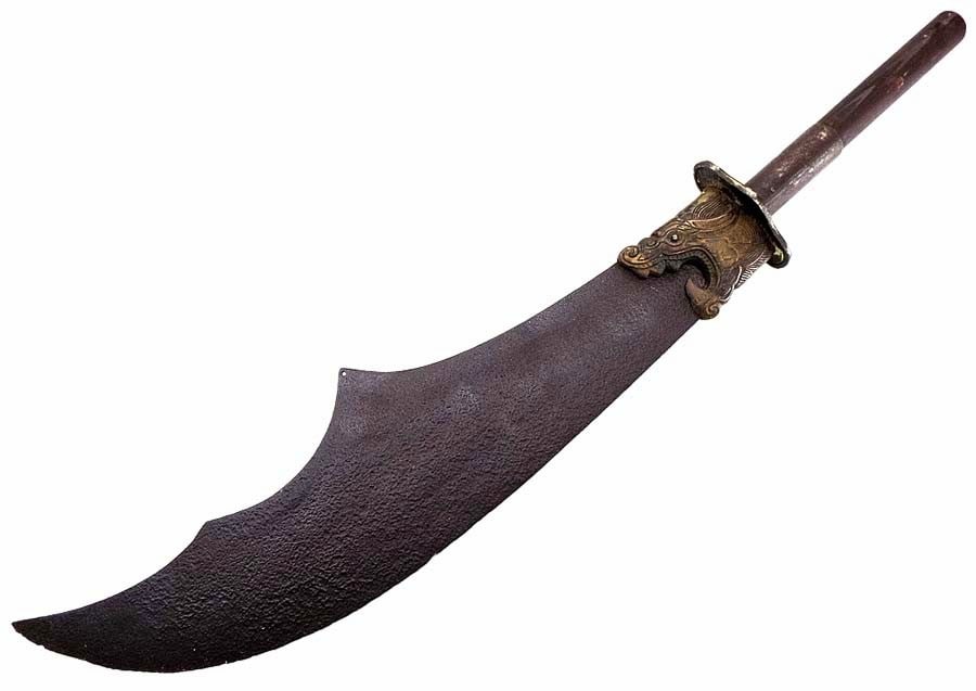 RARE 18TH-19TH C. ASIAN CHINESE WARRIORS GUAN-DAO POLEARM SWORD WITH DRAGON MOUNTS.: RARE 18TH-19TH C. ASIAN CHINESE WARRIORS GUAN-DAO POLEARM SWORD WITH PARTIAL ORIGINAL SHAFT AND AWESOME BRASS DRAGON MOUNTS. VERY BROAD IRON BLADE, EXHIBITING HEAVY PATINA AND UNIFORM MODERATE PITTING