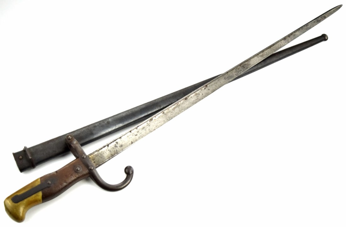 French WWI M1874 Gras Bayonet: French 19th Century Gras Bayonet. Model 1874, used all the way to WWI. Total length (inside scabbard if present) : 25 3/4", Blade length : 20 1/2". Detailed condition reports are not included in this