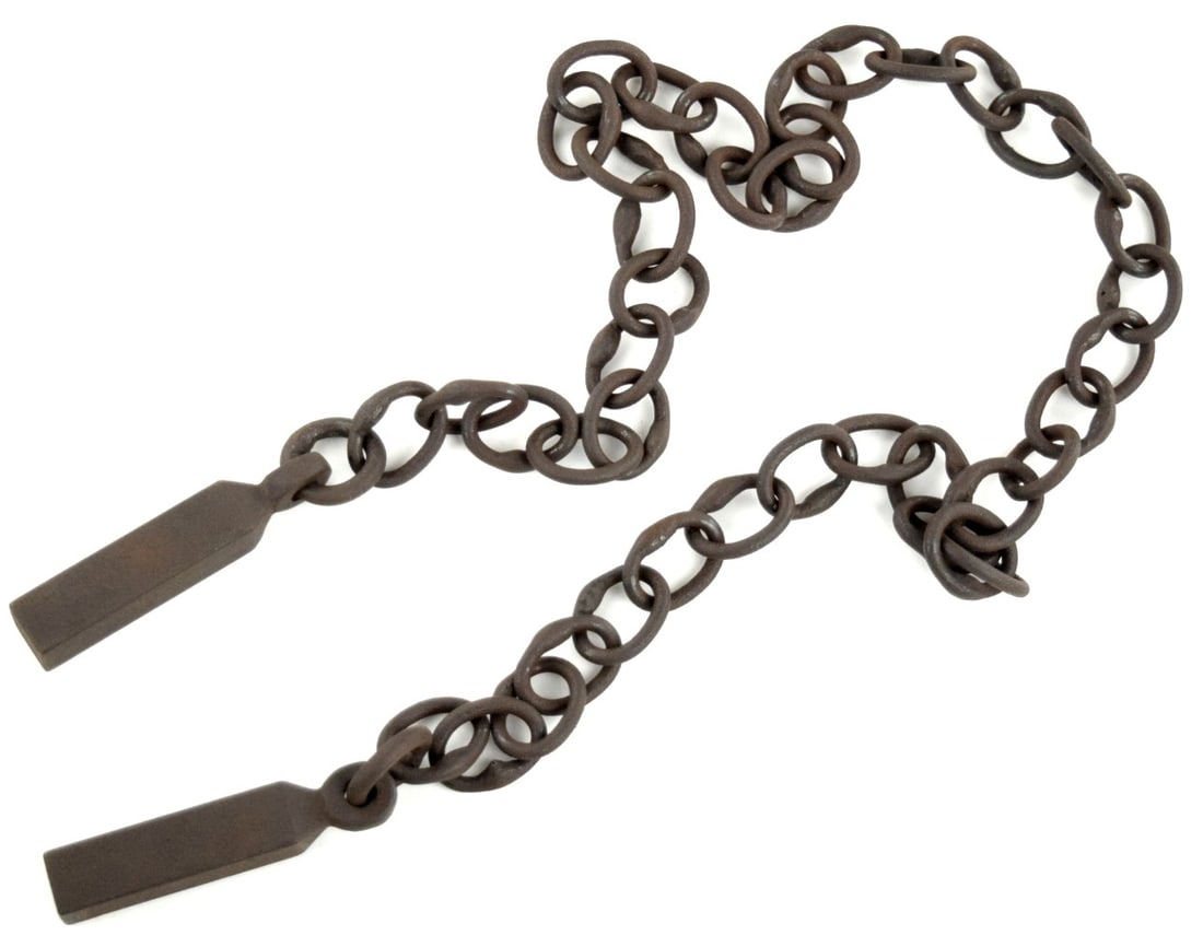 Edo Period Japanese Kusari-fundo / Manrikigusari: Edo Period Japanese Kusari-fundo / Manrikigusari: a chain with a weight on each end. These were highly versatile for striking, snaring, or entangling an opponent's limbs or weapon. Total length : 33",