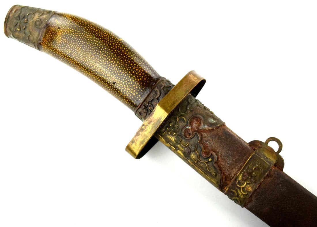 Antique Chinese Curved Saber (Dao) with Gilt Floral-Decorated Blade & Mounted Scabbard (1 of 12)