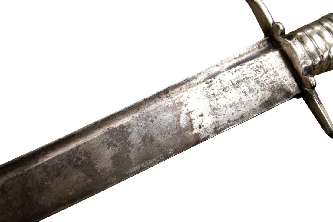 US Revolutionary War Period Eagle-Head Officers / Militia Saber with Ribbed Silver Hilt & Chain - 18