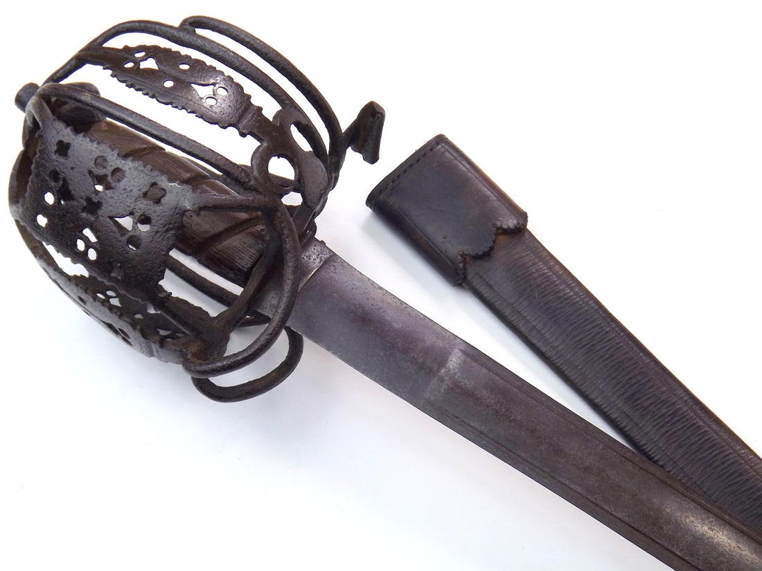 Antique English Scottish Basket Hilt Broad Sword with a Unique Blade (1 of 20)