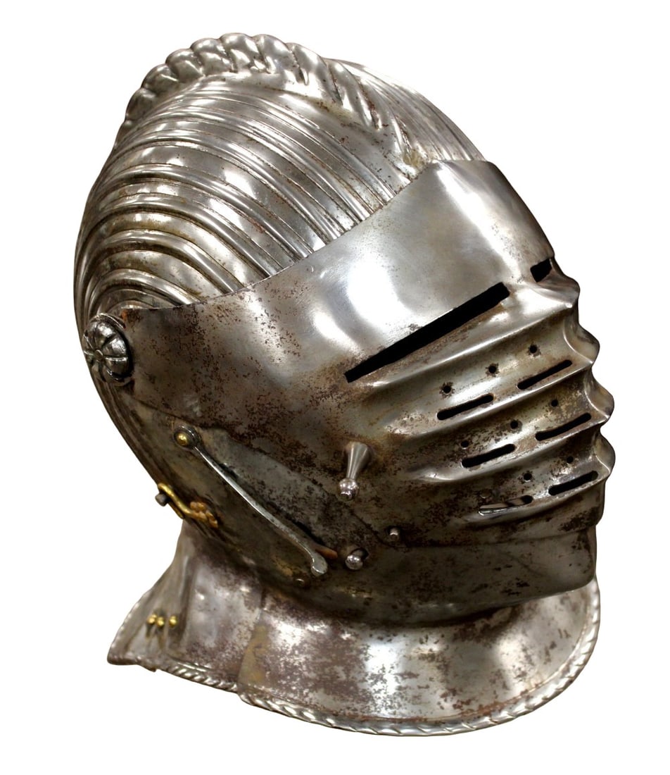 Very Good German Saxon Maximilian Armor Style Closed Burgonet Helmet (1 of 20)