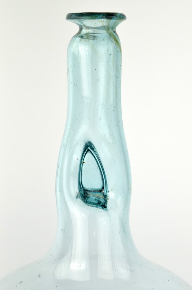 A late 18th century German "kuttrolf" serving glass bottle. (1 of 5)