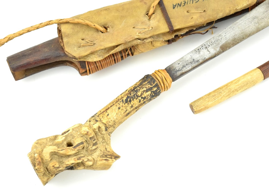 Unusual Indonesian MANDAU Parang Ihlang Sword ~ Possibly New Guinea. (1 of 20)