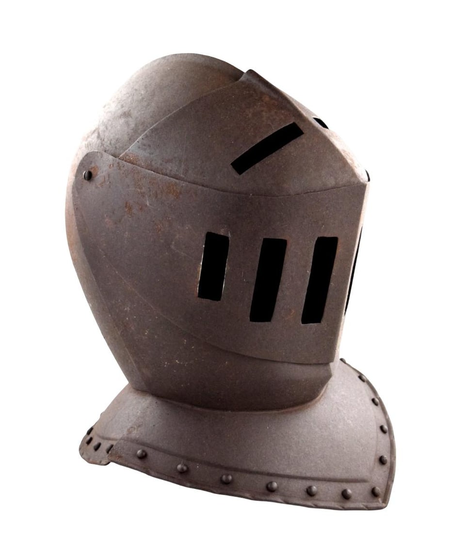 English or Italian Heavy oxidation Cavallery Helmet 17th Century Style (1 of 12)