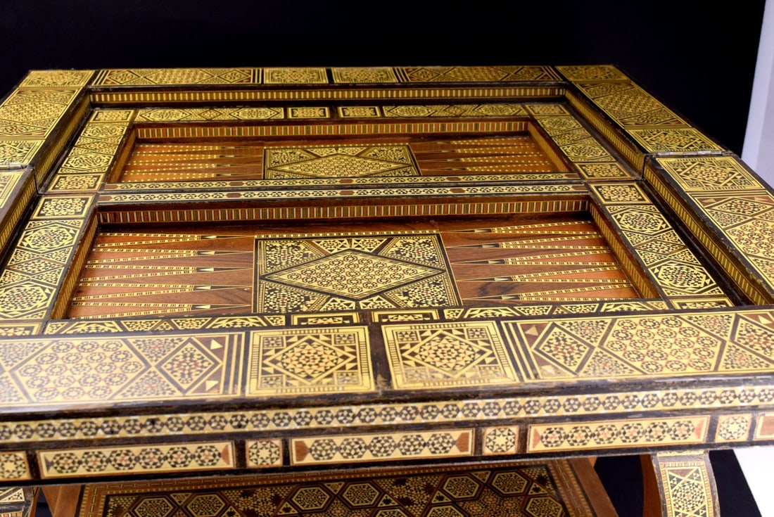 PROFUSELY INLAID SYRIAN MIDDLE EASTERN GAME TABLE - 18