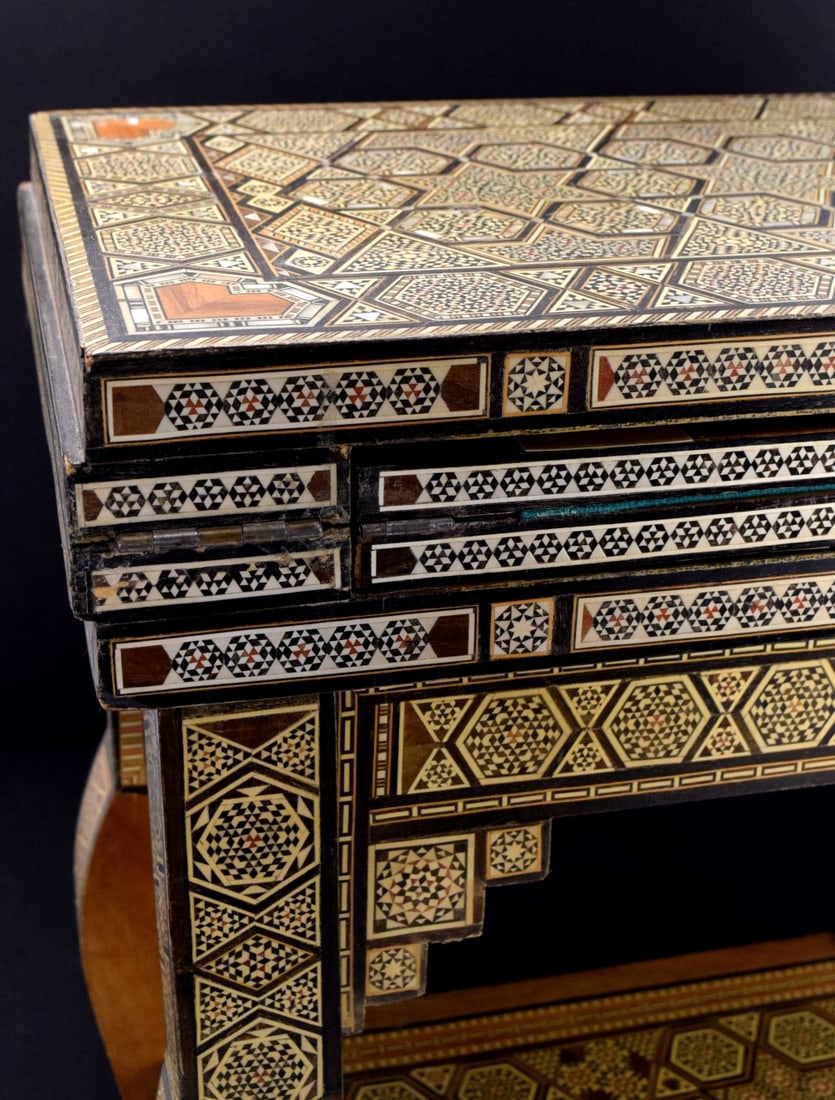 PROFUSELY INLAID SYRIAN MIDDLE EASTERN GAME TABLE - 7