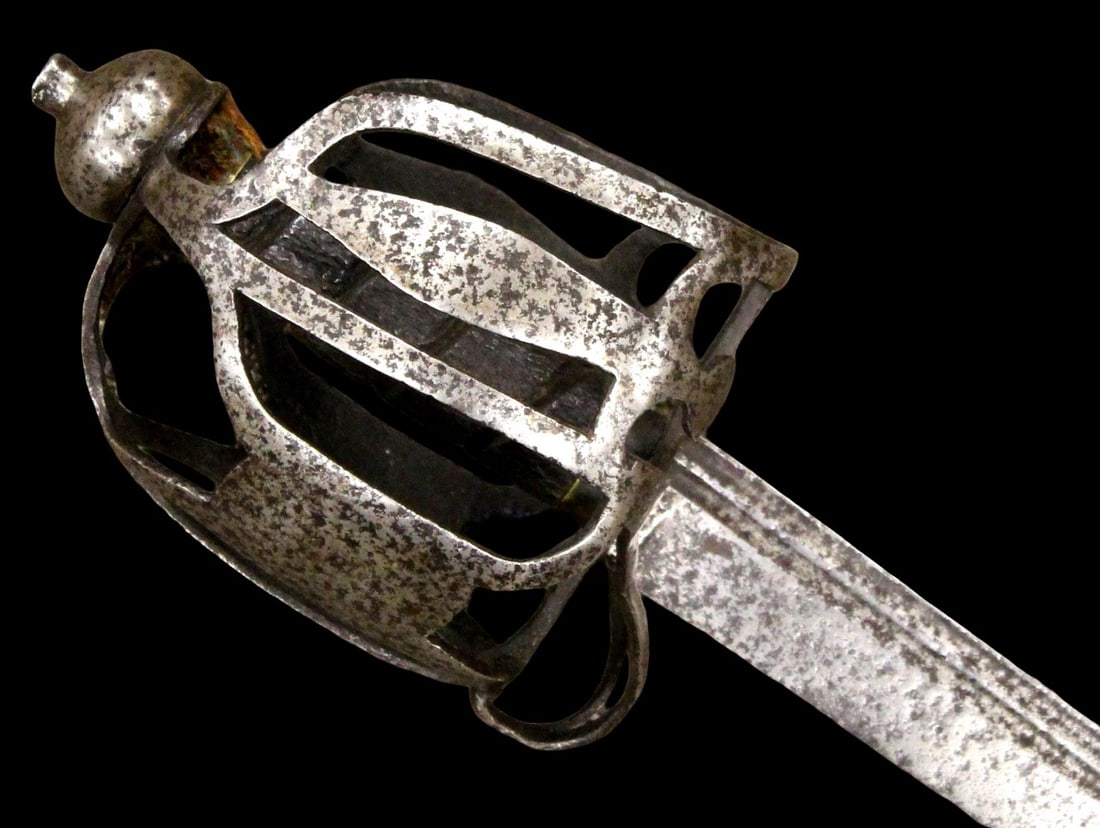 Rare American Revolution era or Earlier Scottish Basket-hilt Back Sword: Rare American Revolution era or Earlier Scottish Basket-hilt Back Sword. Total length : 39 3/8", Blade length : 33 1/2". ~ . For additional images please visit sofedesignauctions.com
