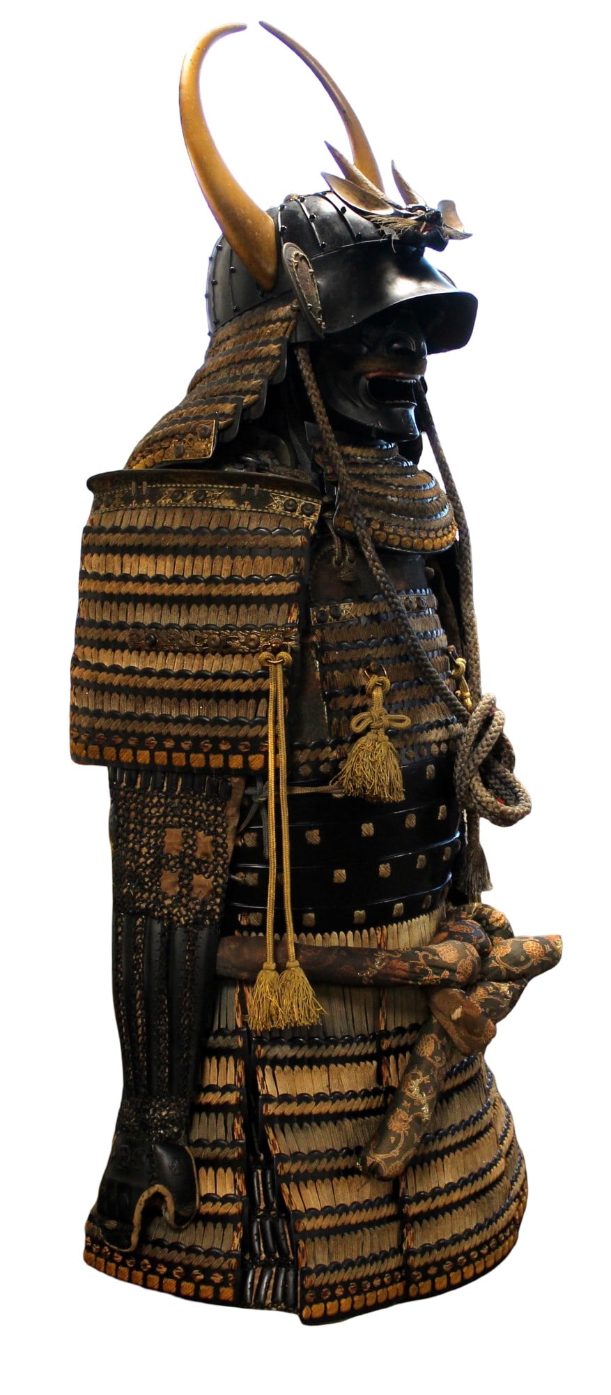 Fantastic Late Edo era Japanese Samurai Complete Armor Suit, Gilt Crescent Kabuto with Beast Maedate - 11