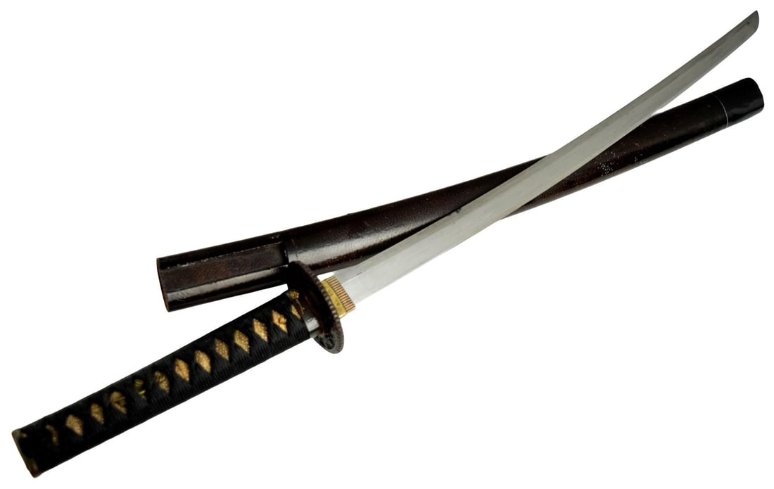 Edo Period Japanese Wakizashi in Aikuchi-Style Koshirae, Mumei Blade (1 of 20)