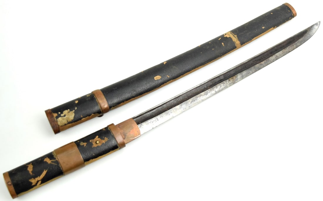 Rare Korean Hwando sword, ca. Joseon period: Rare Korean Hwando sword, ca. Joseon period, groove on one side, rare shape. Total length (inside scabbard if present) : 26", Blade length : 17".~. For additional images please visit sofede
