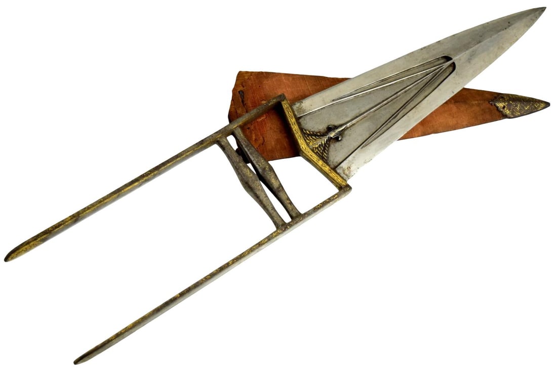 Fine 17th–18th Century Indian Katar Push Dagger with Gold Koftgari & Pattern-Welded Damascus Steel (1 of 20)