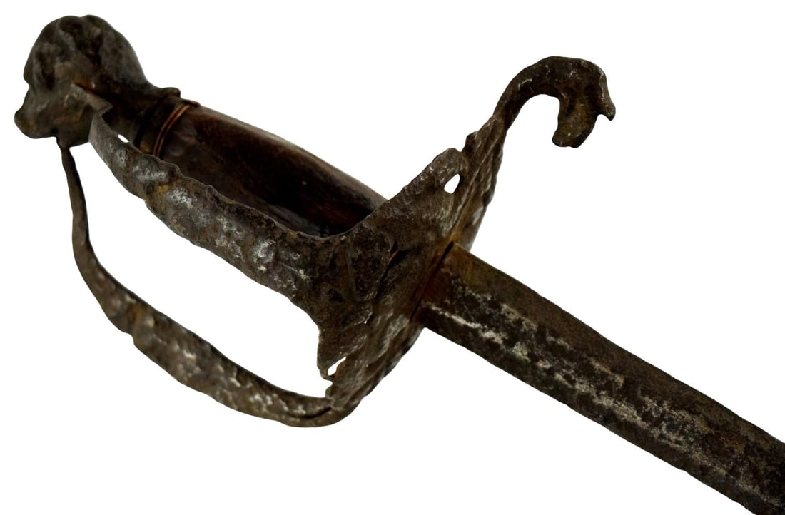 Fine Circa 1640 Dutch Riding Sword: A Fine Circa 1640 Dutch Riding Sword. This wonderful 17th C. Dutch sword most probably belonged to an important Dutch colonist, military officer or explorer. It is a barn find and purchased not far fr