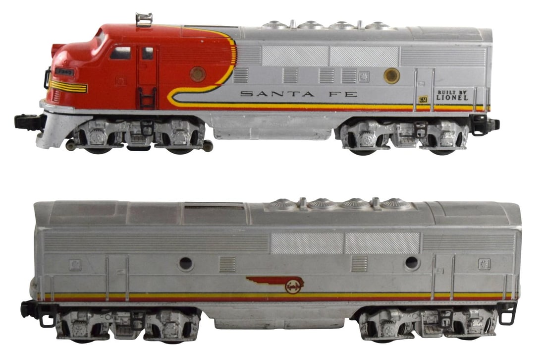 Vintage Lionel Santa Fe 2333-20 Diesel F3 Locomotive With 2343 Unit (1 of 15)