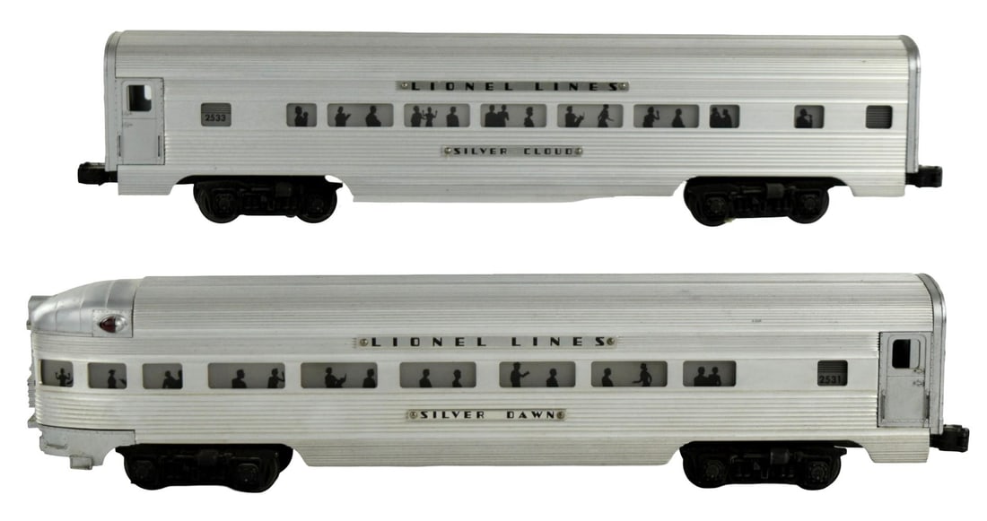 Lot 2 Postwar Lionel Lines O Gauge Cars: Lot of 2 Lionel Lines O gauge postwar cars. Silver Dawn #2531 and Silver Cloud # 2533. Provenance: trains collector estate , Denver, Colorado. For additional images please visit sofedesignauctions.c