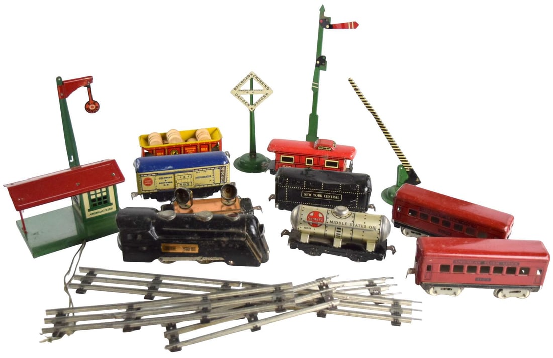 Group Vintage Railroad Toy Cars And Accessories: Large group of vintage railroad toy cars and accessories. American Flyer, Marx, etc... For additional images please visit sofedesignauctions.com Detailed condition reports are not includ