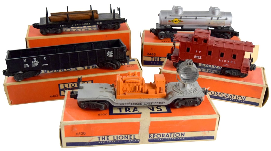 Postwar Lionel # 6462, 6520, 6257, 2465, 3461 Freight Cars Set: Wonderful Lionel postwar semi-scale set of Freight Cars. This features the No. 6462 NYC Gondola Car, the No.6520 Searching Car, the No.6257 SP Type Caboose, the No.2465 Sunoco Two dome Tank Car and th