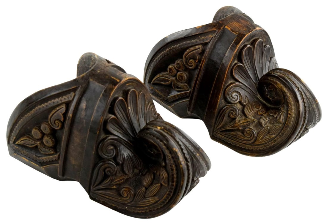 Spanish Colonial Carved Wood Stirrups: Fantastic pair of 18th-19th century South American Argentina carved wooden stirrups. Known as estribos, each are carved from a solid block of wood. Decorated with wonderful carvings these are truly ch