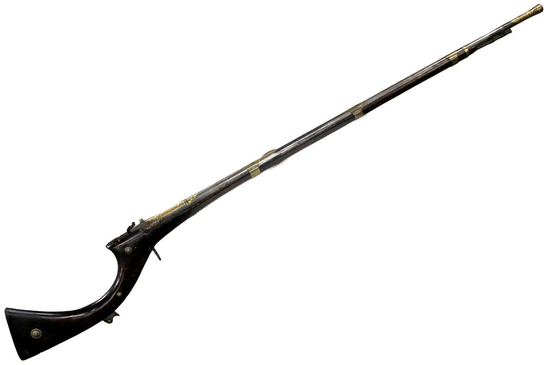 RARE EARLY 19TH C. INDIAN SINDH GOLD-DECORATED MATCHLOCK RIFLE TORADAR: Rare antique Indian Sindh matchlock rifle (toradar or bandook), early 19th century, displaying the distinctive elongated proportions and dramatically curved stock associated with firearms produced in 