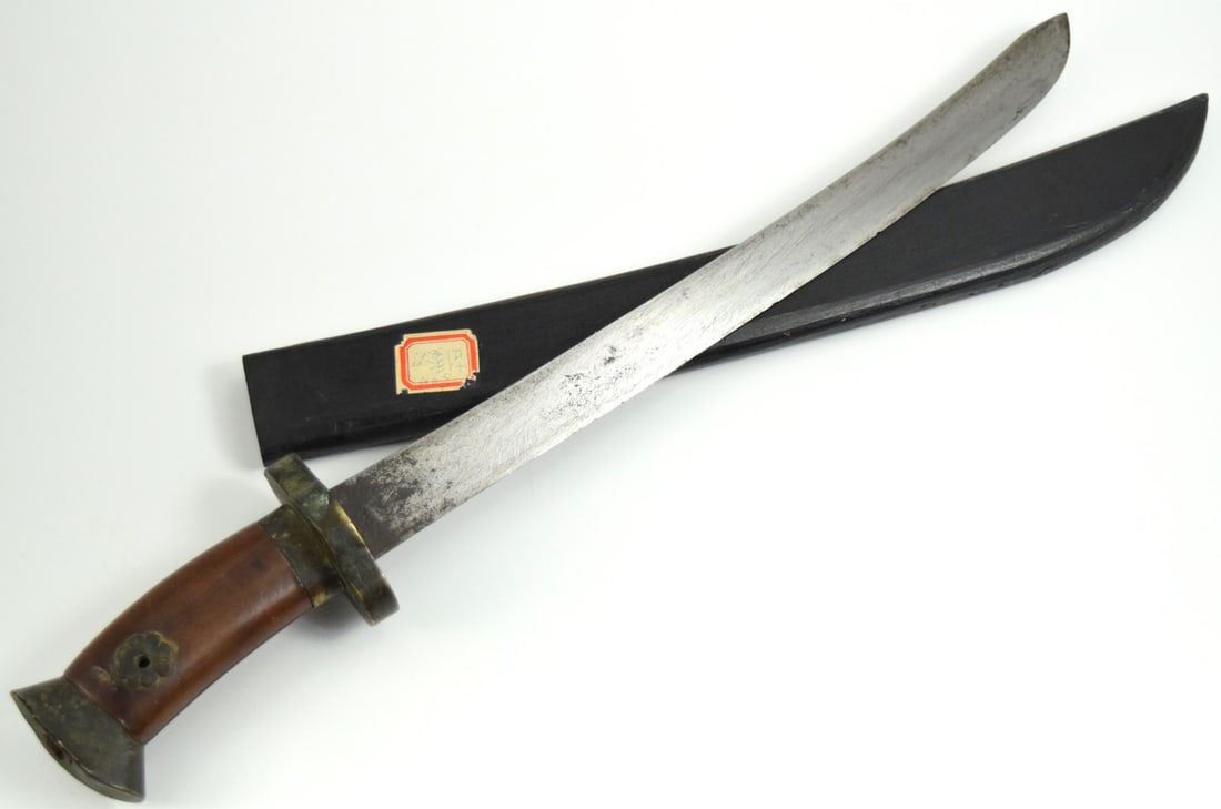 Unusual 18th - 19th Century Chinese Short Sword: Unusual 18th-19th Century Chinese Short Sword. Replaced scabbard. Total length (inside scabbard if present) : 21 1/2", Blade length : 15 7/8". For additional images please visit sofedesignauc