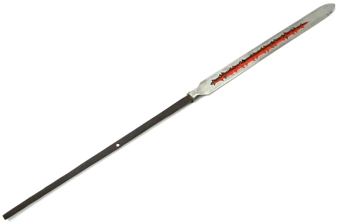 Koto to Shinto era Japanese Samurai Triangle Section Blade YARI Spear Head with unusual enameled: Koto to Shinto era Japanese Samurai Triangle Section Blade YARI Spear Head. Vey unusual enameled designed groove. Total length: 26 5/8", Blade length: 13 3/4". For additional images please visit