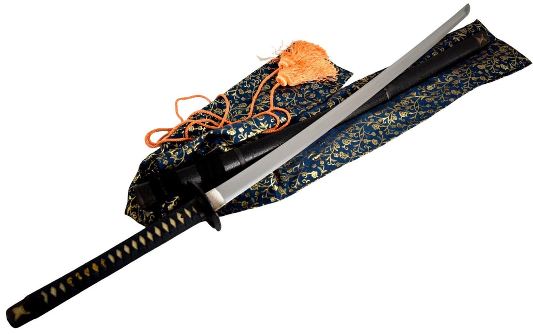 A long strong massive and stout very healthy big Japanese sword, 19th century katana in very clean: A long strong massive and stout very healthy big Japanese sword, 19th century katana in very clean polish and in full old Edo samurai mounts. Blade signed Chikuzen no ju Sa Yukihide kore O kitaeru dat