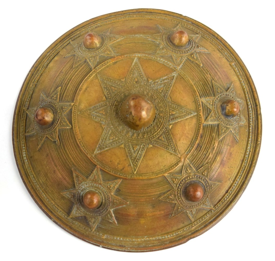 Antique Sumatra Indonesia Shield Acehnese peurise teumaga: Antique Sumatra Indonesia Shield Acehnese peurise teumaga. The shield features seven bosses (raised knobs), each surrounded by a six-pointed star motif. These decorative motifs are Islamic-inspired an