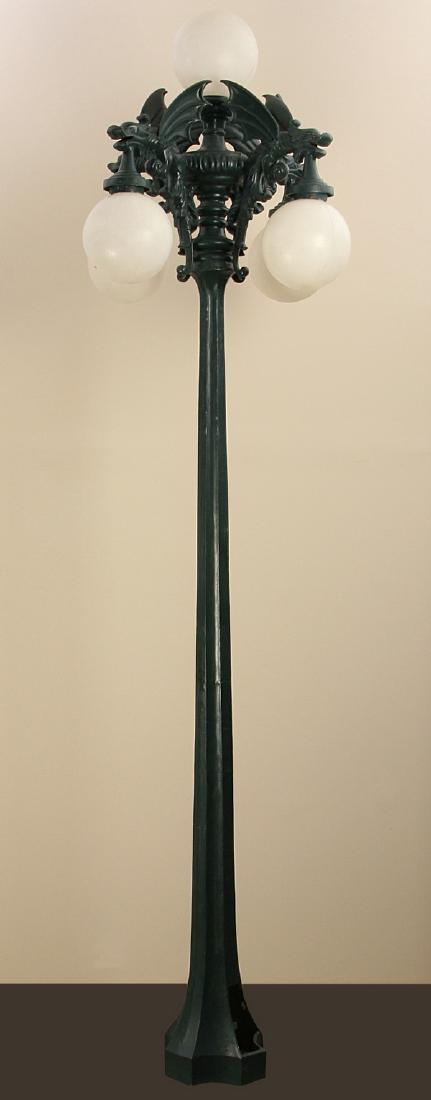 Cast aluminum garden street light w/gryphons (1 of 2)