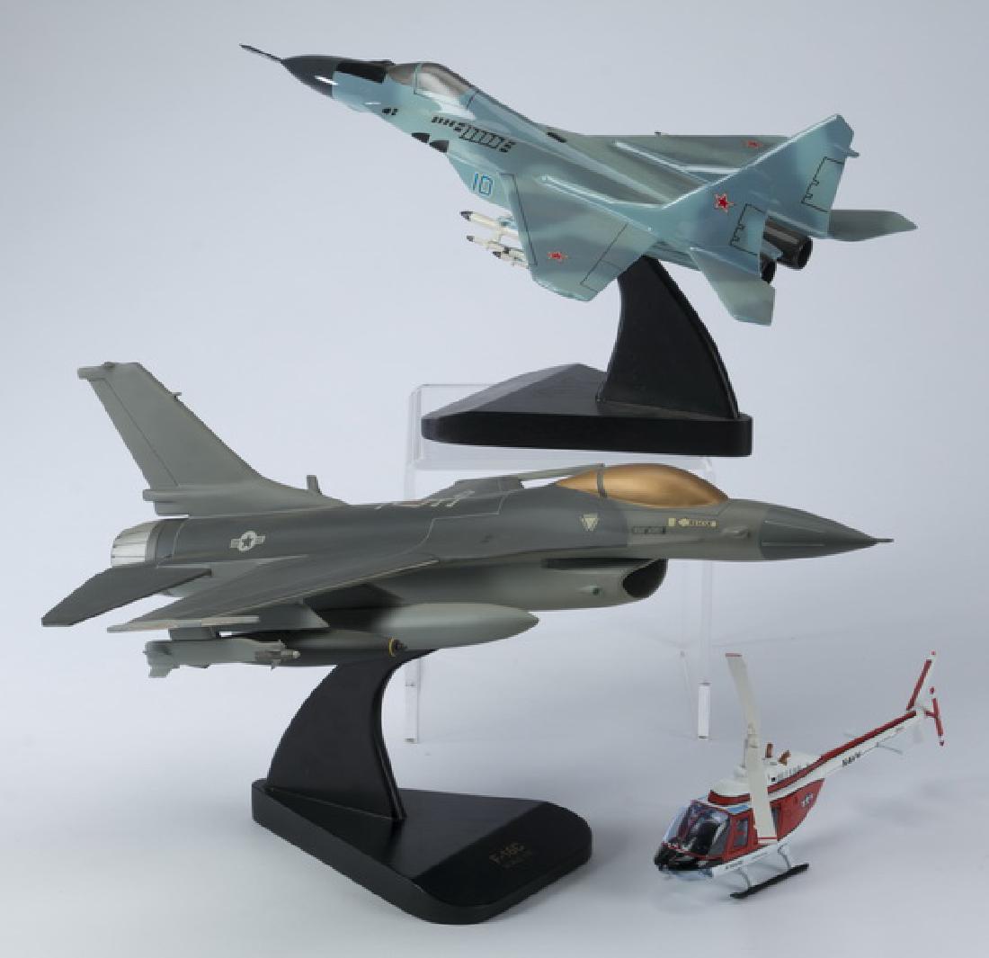 (3) Aviation models including a MiG-29 'Fulcrum' (1 of 1)