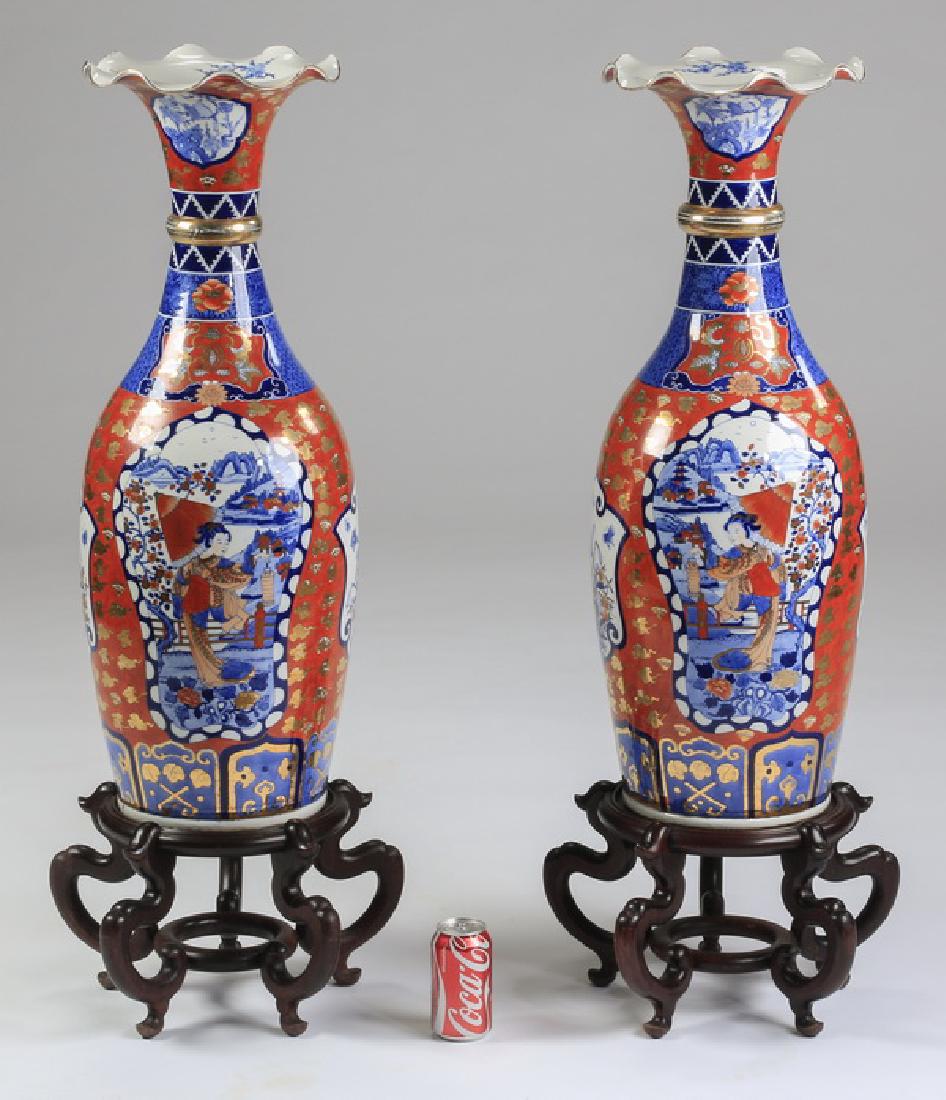 (2) Japanese Taisho Period Imari floor vases (1 of 5)