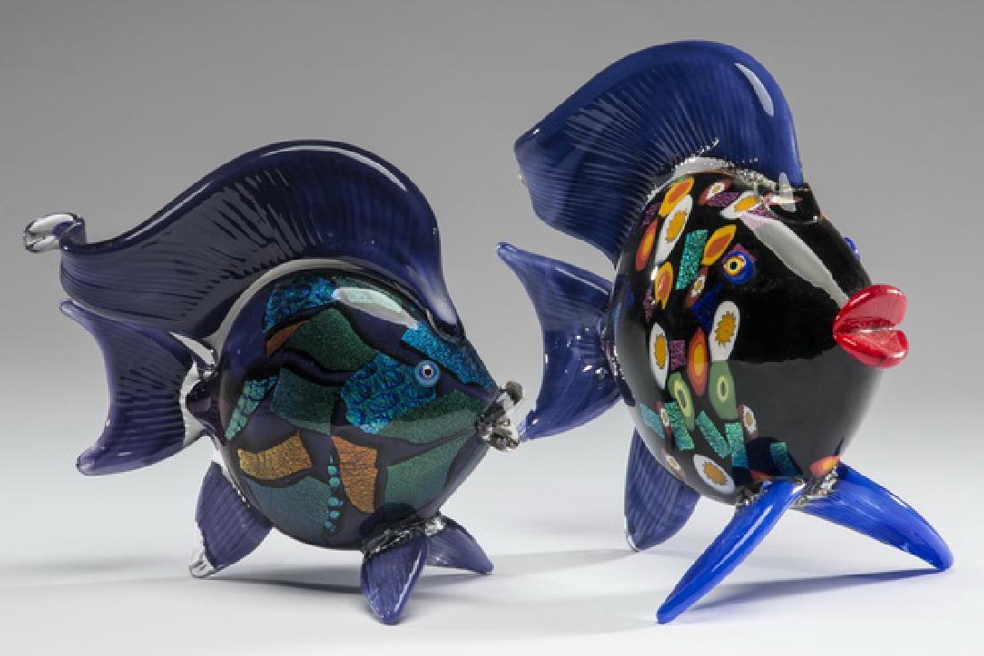 Two signed art glass fish figurines (1 of 4)